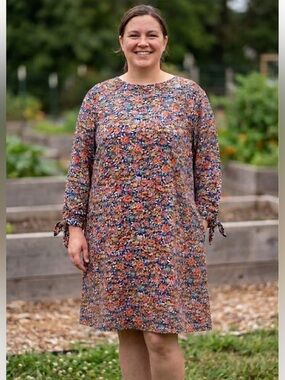 Old Navy Floral Knee Length Dress Large